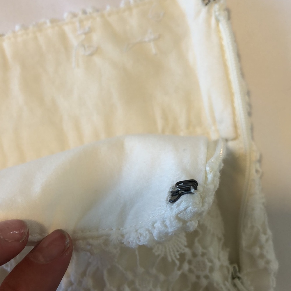 Lace Riviera Shorts - Picture 4 of 6